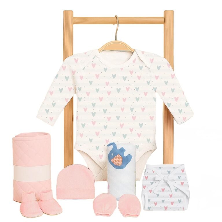 MOM’S HOME Organic Cotton New Born Baby Essentials Gift Set | Baby Shower Gift Hamper | Baby Clothing Gift Combo | Little Hearts | Pack of 7