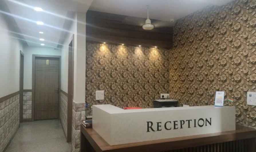 Hotel Crown City, Hisar