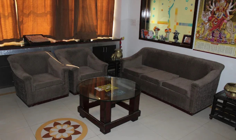 Hotel Moon, Hisar