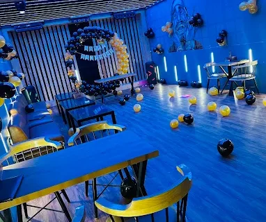 Night-Zone-CafeHotelClubRooms