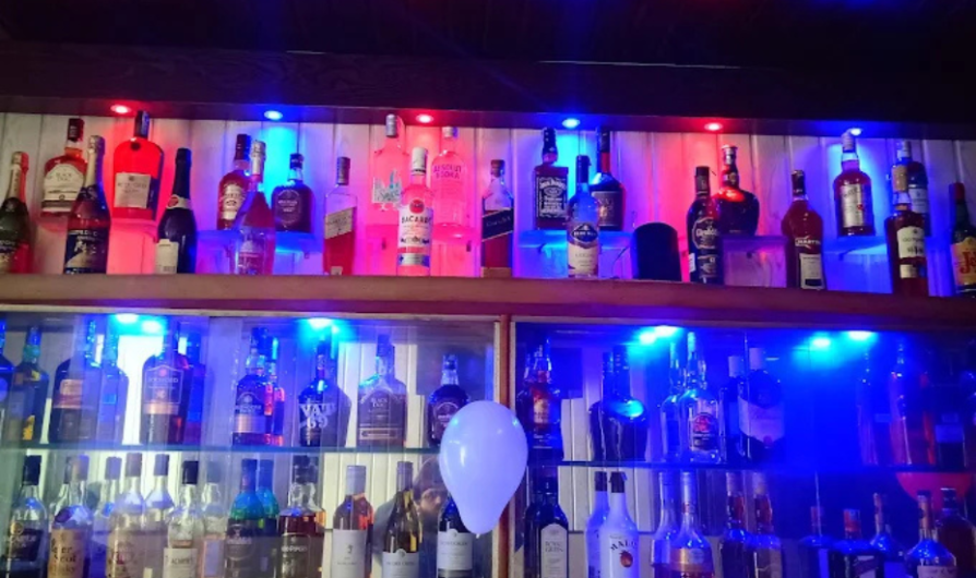 Deluxe Bar & Restaurant , Hisar